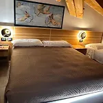 Hotel Oasi 3*